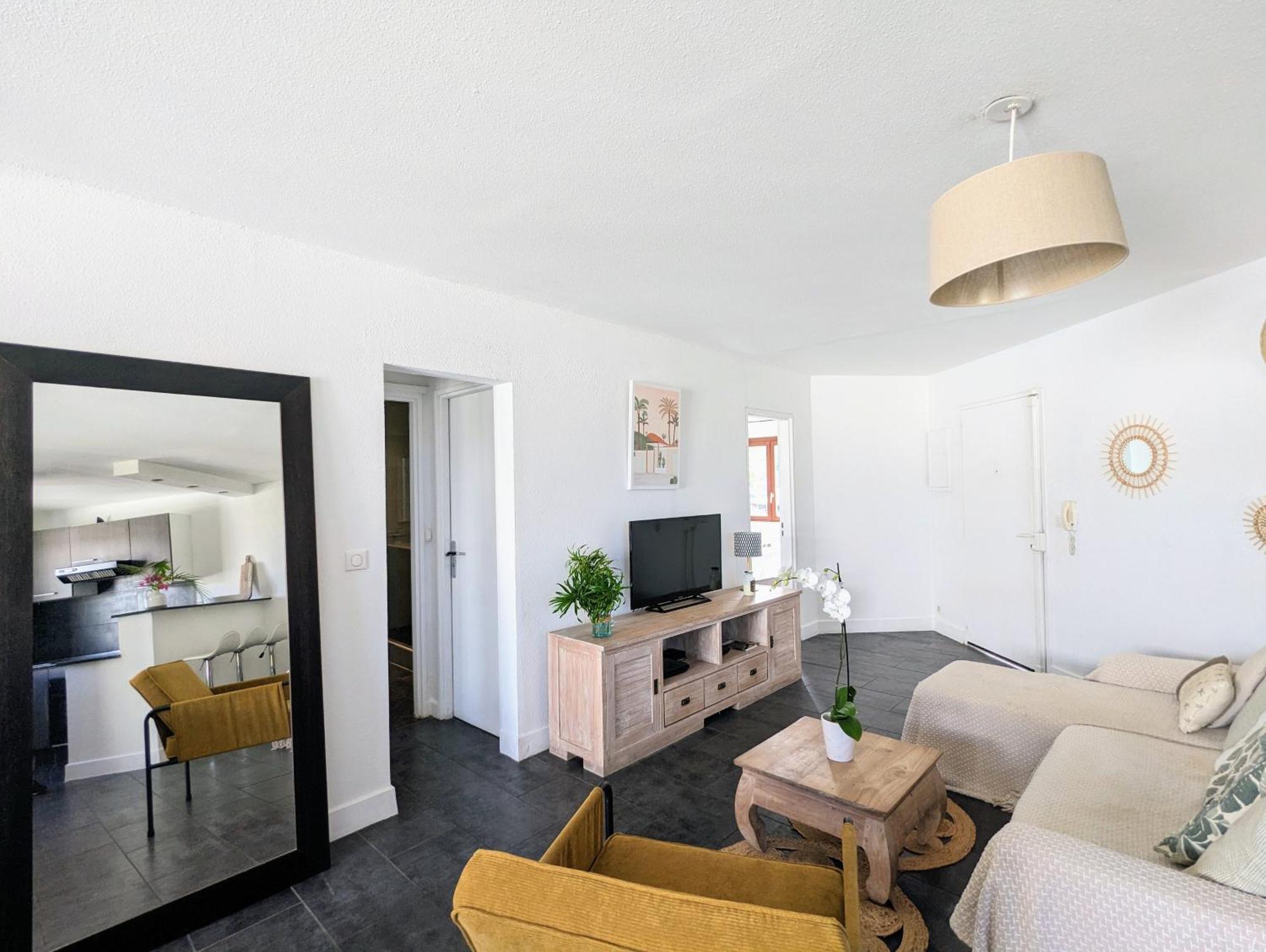 Apartament Cap Saint Gilles - T3 Vue Sur Le Port Zewnętrze zdjęcie