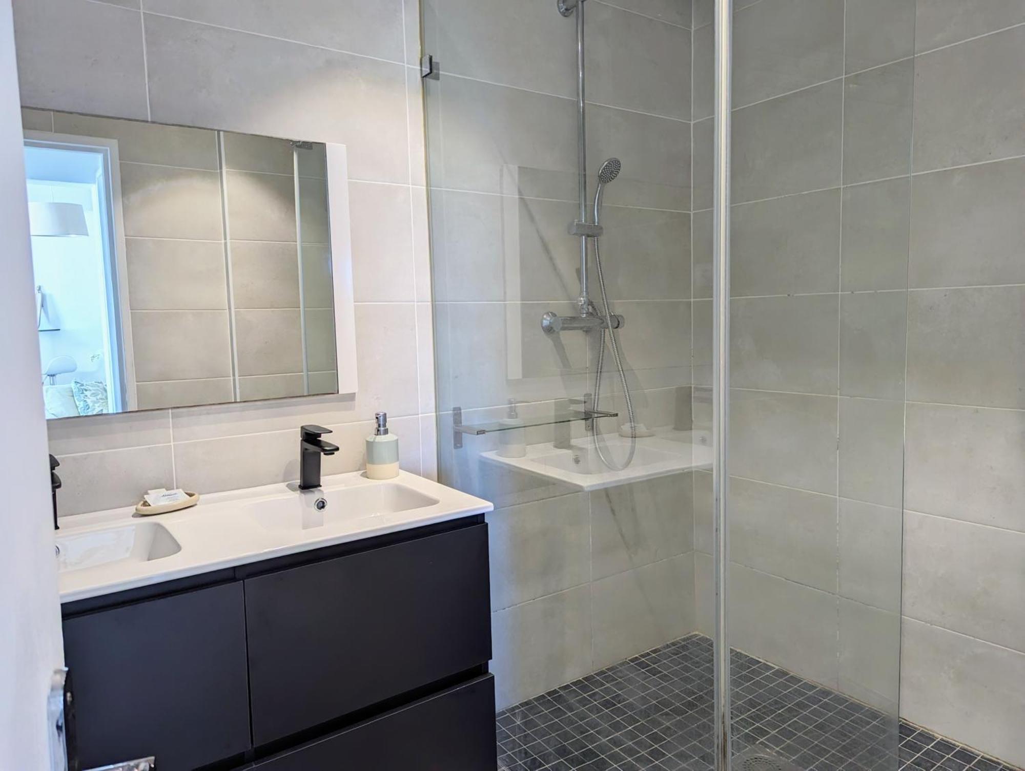 Apartament Cap Saint Gilles - T3 Vue Sur Le Port Zewnętrze zdjęcie